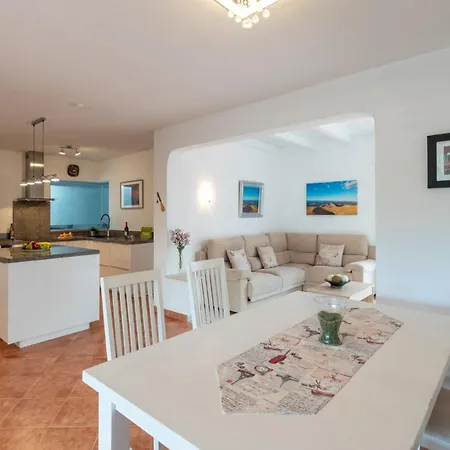 Sarita Sol By Playa Blanca (Lanzarote)