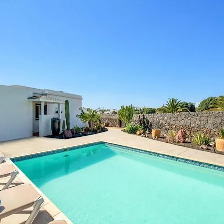 Sarita Sol By Playa Blanca (Lanzarote)