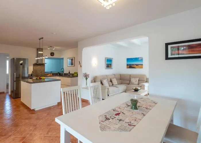 Sarita Sol By Playa Blanca (Lanzarote)