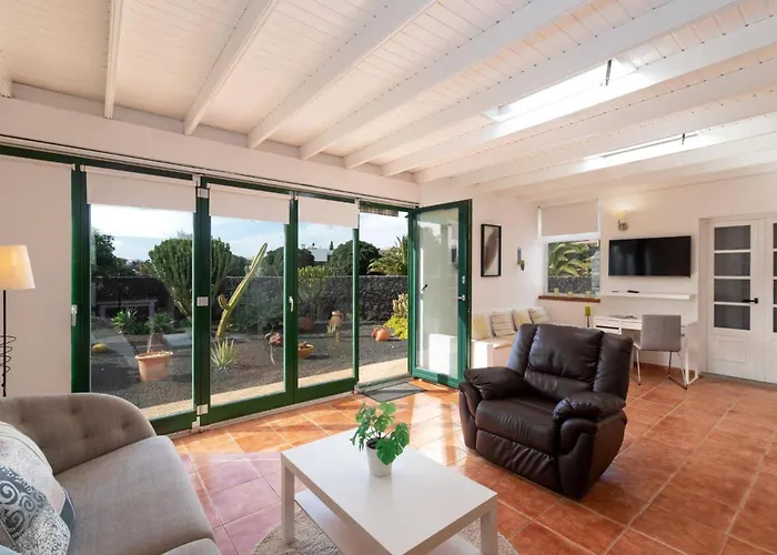 Sarita Sol By Playa Blanca (Lanzarote)